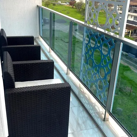 아파트호텔 Elira Blue Mamaia Nord 3*